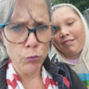 Meet your Posher, Mylène